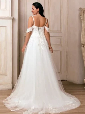 Moderní Svatební Šaty 7 robe de mariee boheme chic dentelle bretelles fines 4 turbo 272302 5000x