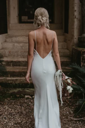 Černobílé Svatební Šaty 8 robe de mariee boheme chic simple 720x