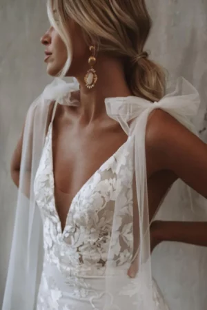 Svatební Šaty Pro Baculky S Rukávy 15 robe de mariee boheme liberty decollete 720x