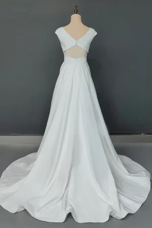 robe de mariee boheme manches courtes dos 720x