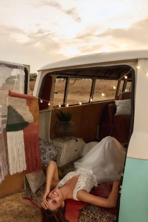 Svatební Šaty Boho Volnost a Elegance
