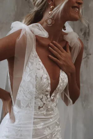 Svatební Šaty Pro Baculky S Rukávy 14 robe mariee boheme liberty decollete 720x